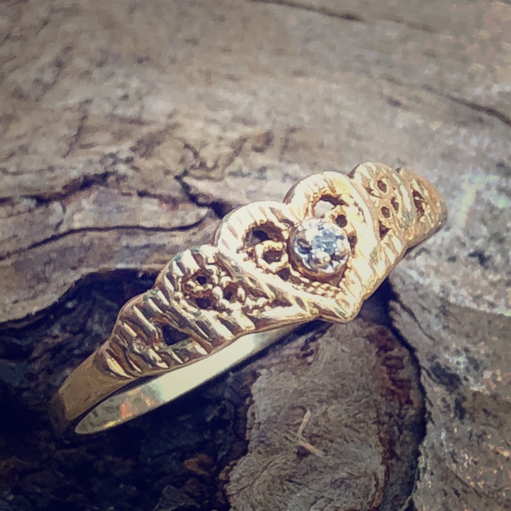 10kt. Yellow gold diamond acc filigree heart ring
